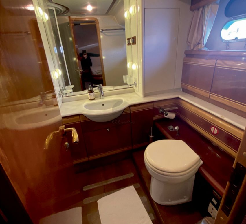 ADEN 4 Motor Yat Banyo Tuvalet