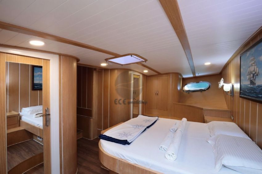 Aegean Clipper Master Kabin