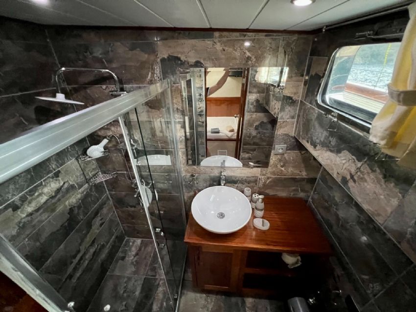 Afilli Gulet Yacht, Wc & Shower