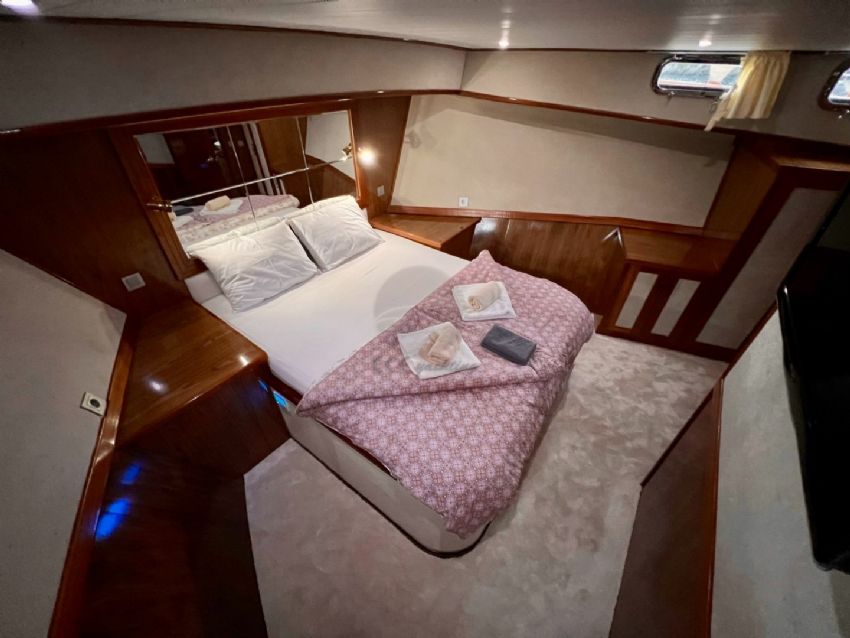 Afilli Gulet Yacht, Front Master Cabin