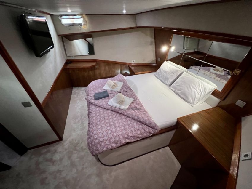 Afilli Gulet Yacht, Front Master Cabin