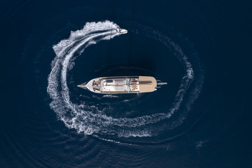 Aganippe Yacht, Anchored İn A Private Bay.