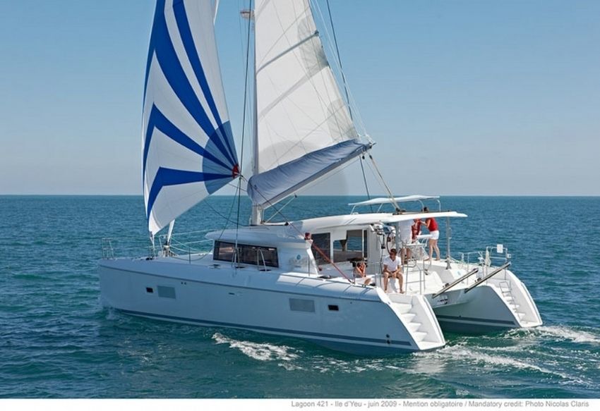 ALARA CATAMARAN YAB