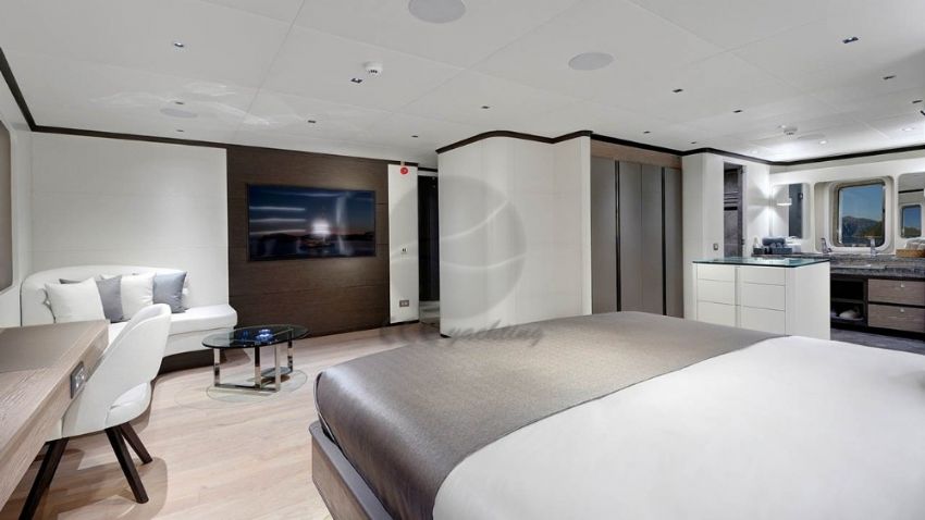 All About U 2 Yacht, Master Suite.