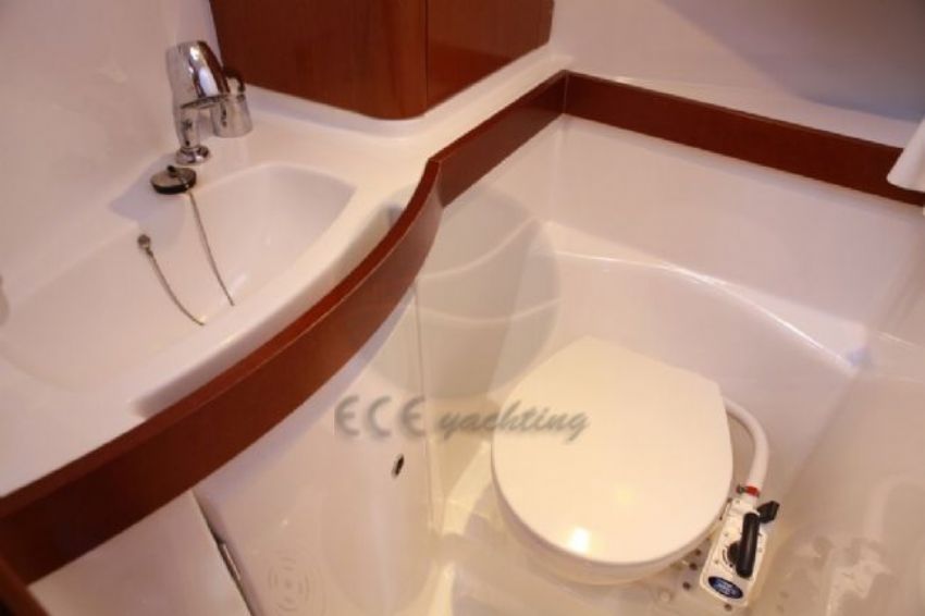 Benetau Oceanis 40 Sail Boat, Bathroom.