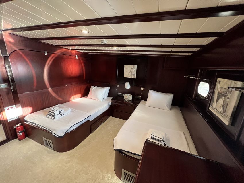 Twin Cabin (Convertable to Triple)