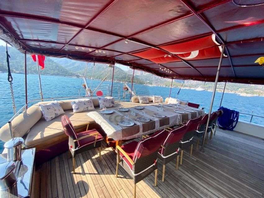 Ari B Yacht, The Flavours Of Turkey Await You.