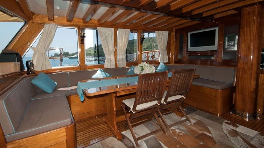 Arif Kaptan C gulet wc-lavabo-duşakabin.