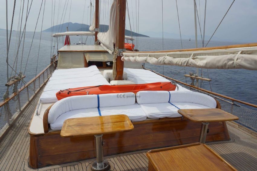 Front deck & Sunset Seats