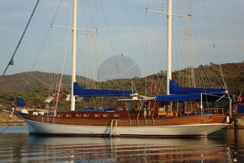 Aşkım Deniz Gulet teknemiz.