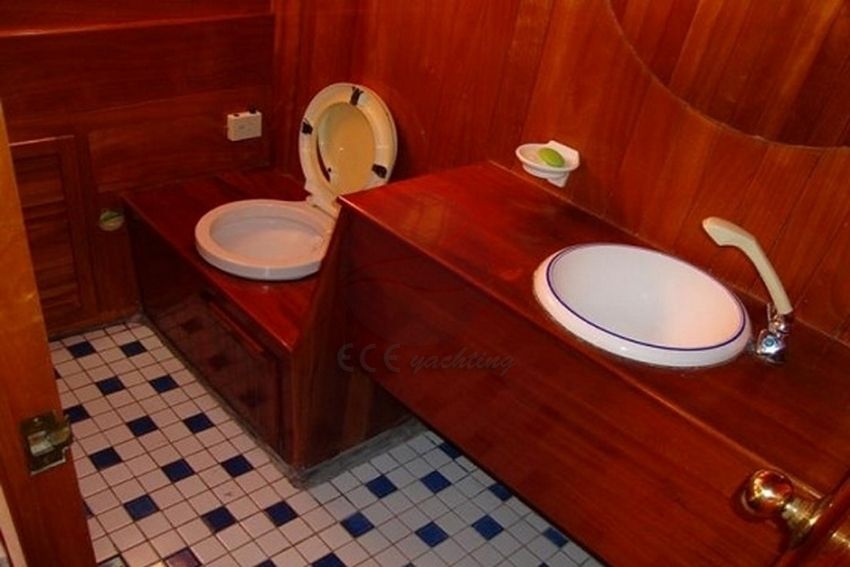 Aşkım deniz wc lavabo.