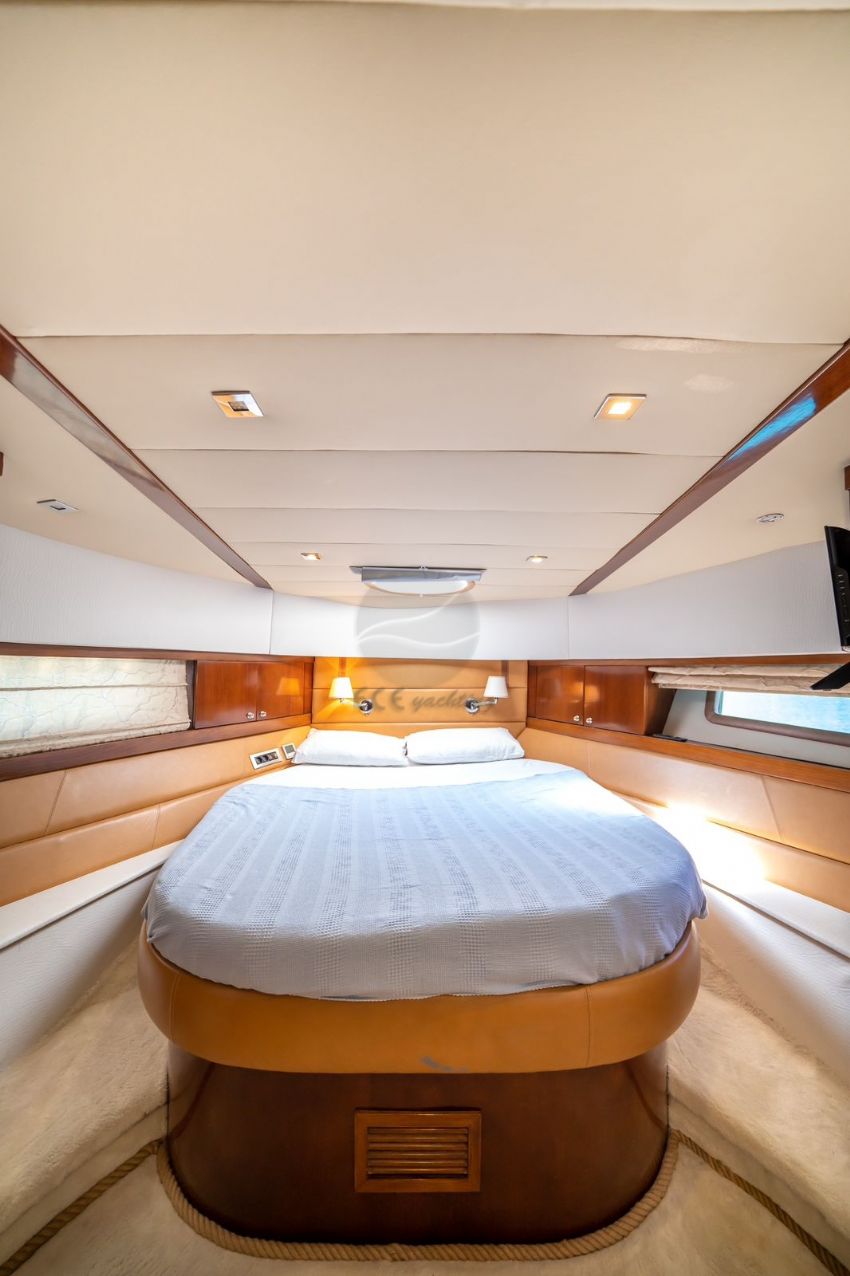 Azimut 68 Double Kabin