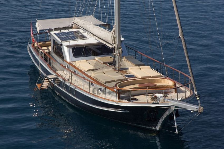 Azra Can Gulet Yacht, Midship Deck.