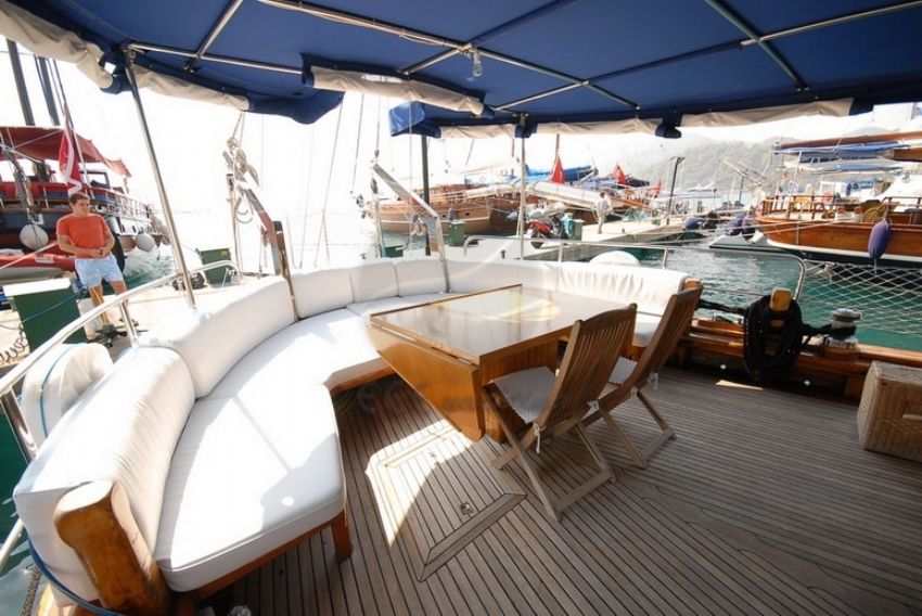 Bala teknesi arka güverte