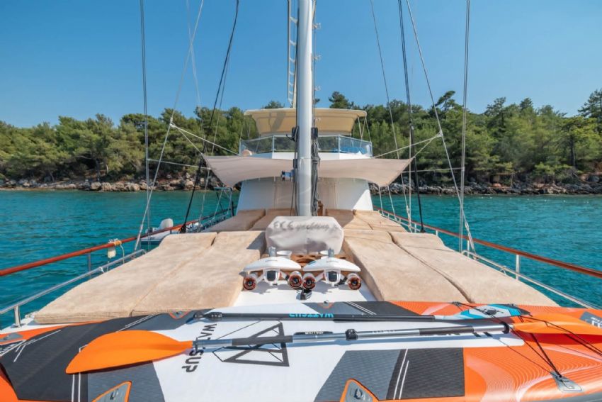 Fly Bridge Oturma Alanı