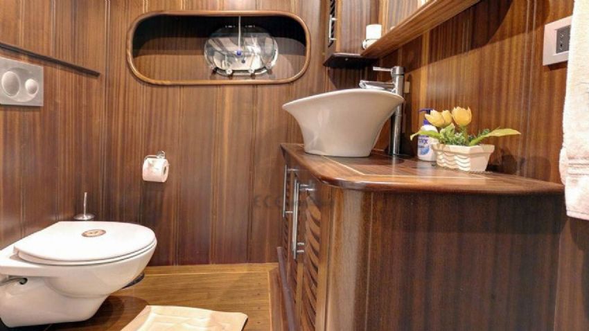 Ece Berna Banyo - WC