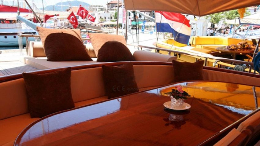 Ece Berna Dış Oturma Alanı