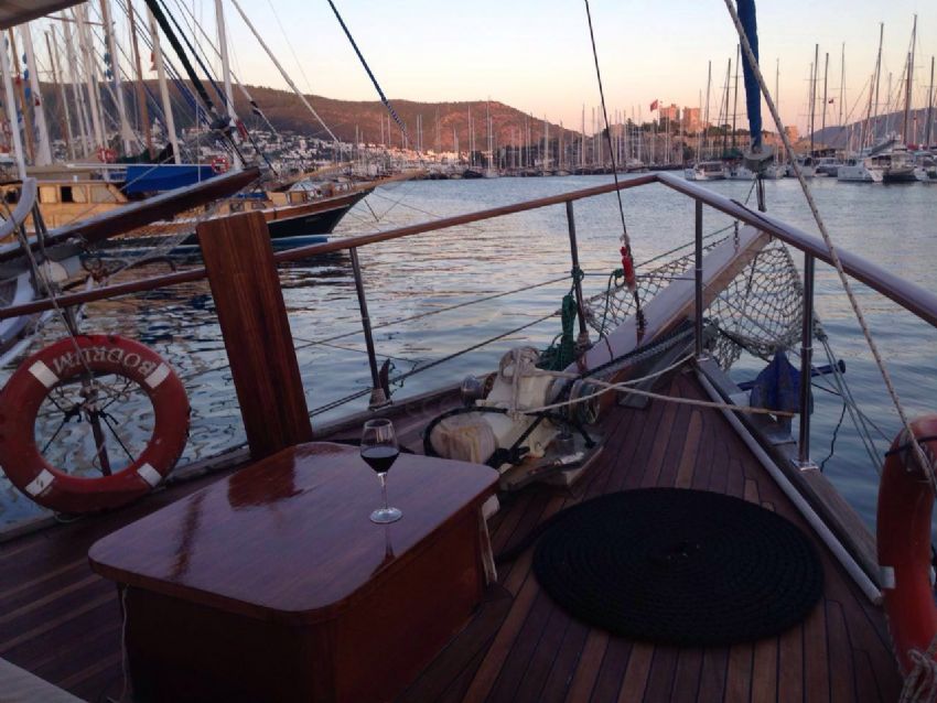 Bolero 1 oturma alanı. BLR 1, Sunset.