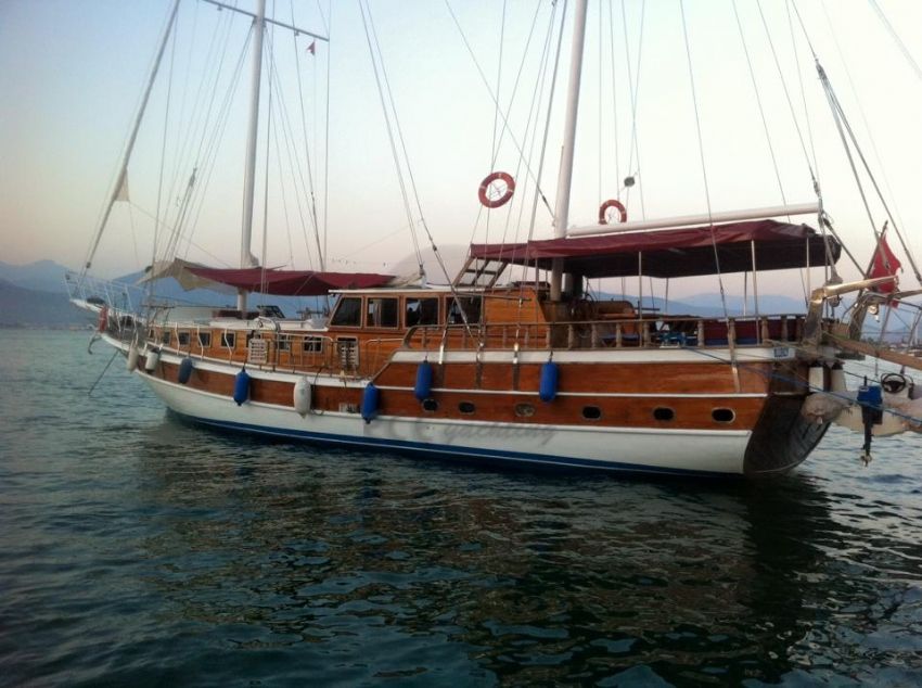Blue Key Yacht, Port Side.