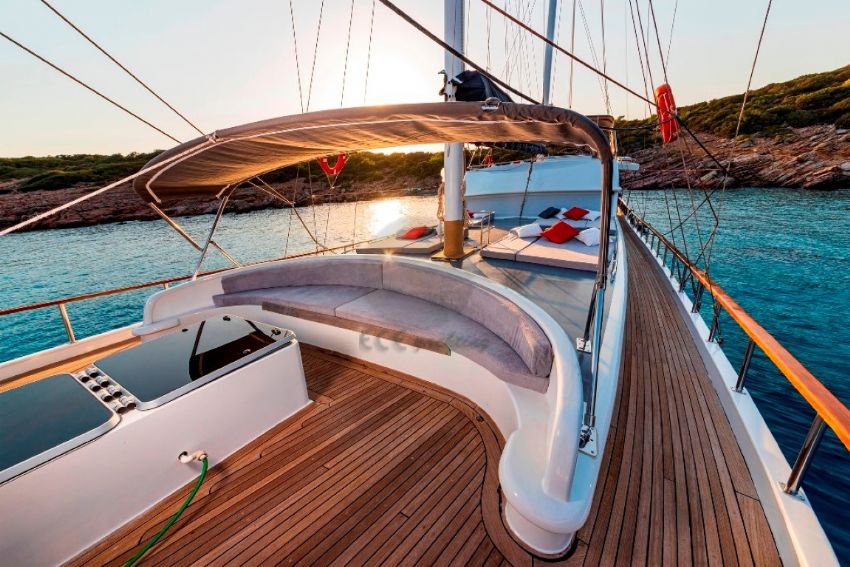 Ece Queen Dış Yemek Grubu