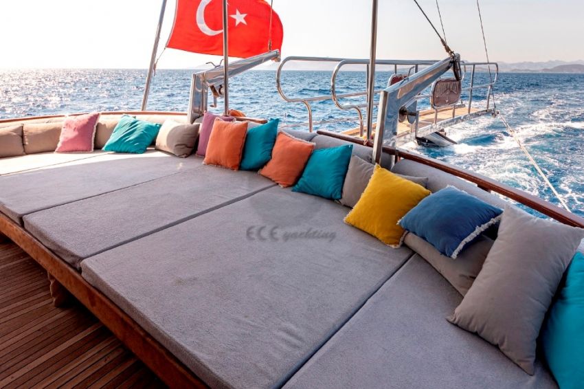 Ece Queen Dış Arka Oturma Grubu