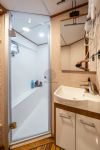 Gulet, Bathroom.