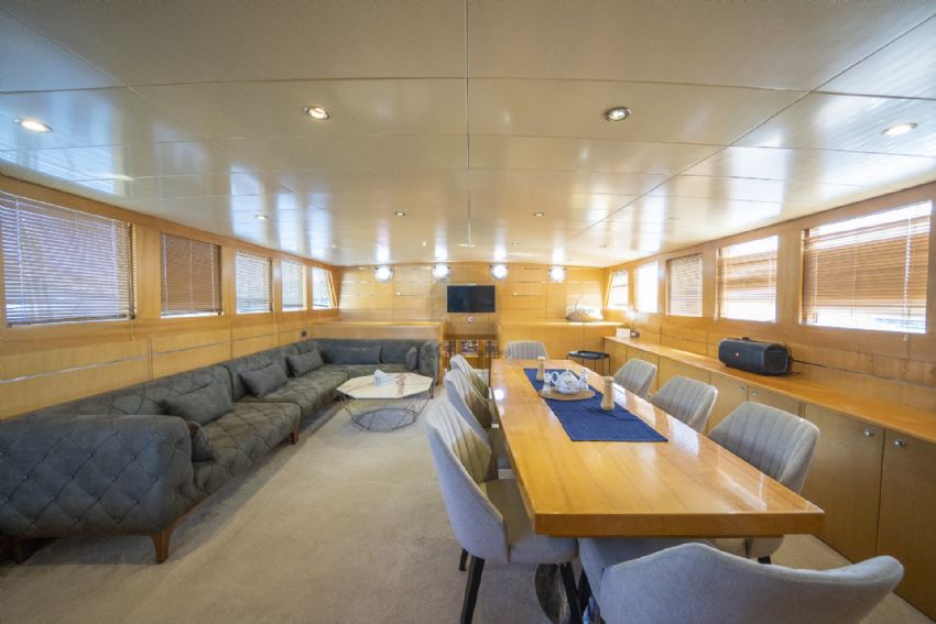 Brothers Salon Genel Görünüm