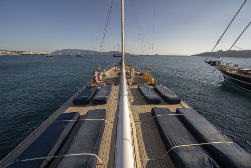 Brothers Gulet Güneşlenme Alanı