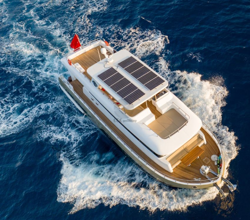 BY C&F Dış Görünüm