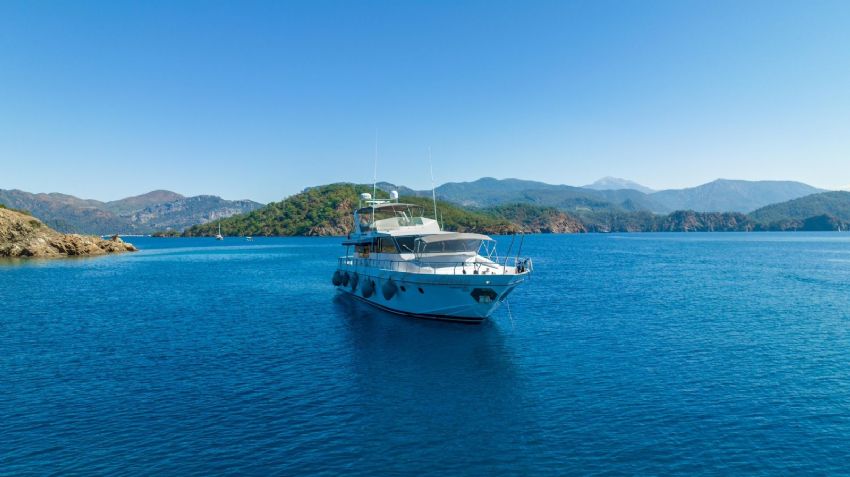 Canados 72 Motor Yat Genel Görünüm