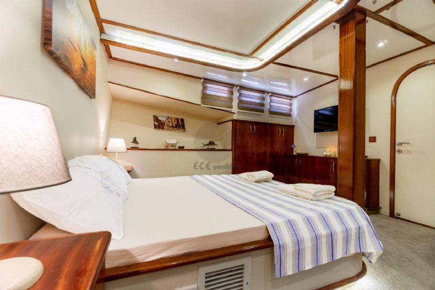 Light, Fresh, Clean Lines.