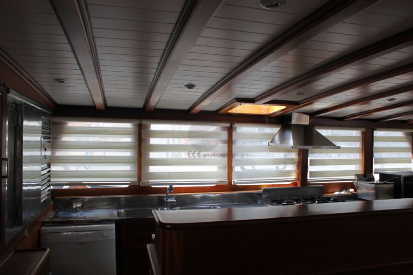 C E 4 Yacht, Wheel House.