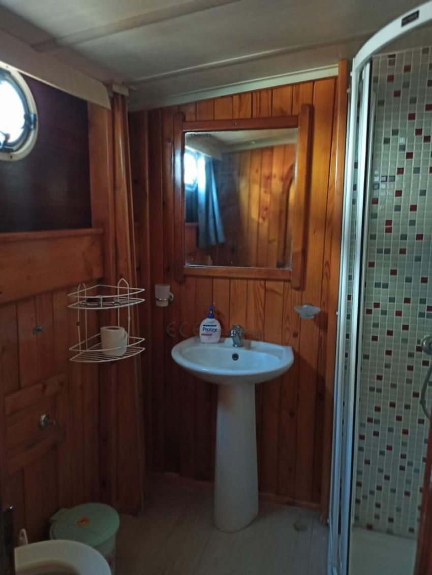 Civarina Double Kabin WC