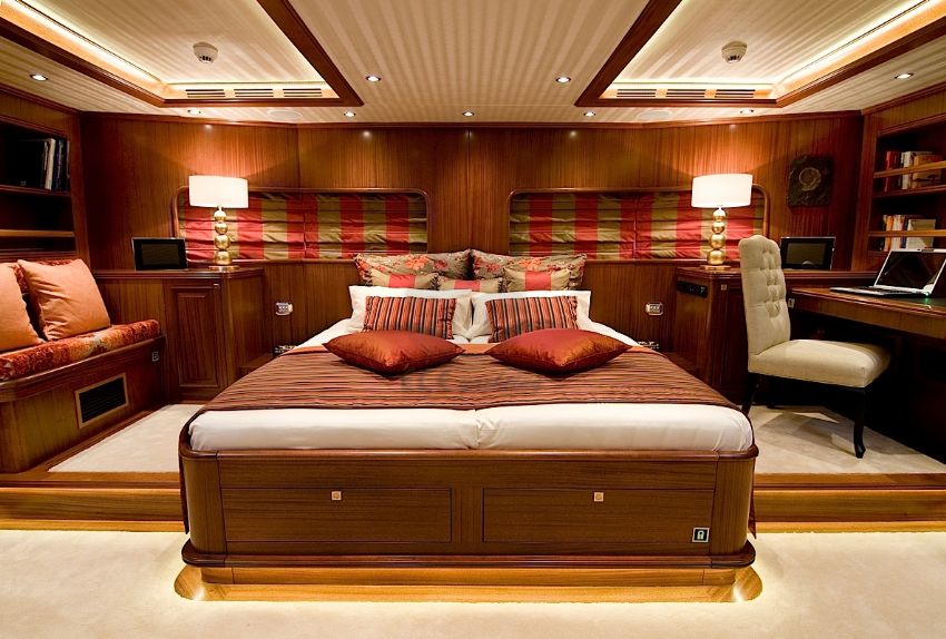 Clear Eyes Yacht, Master Cabin.