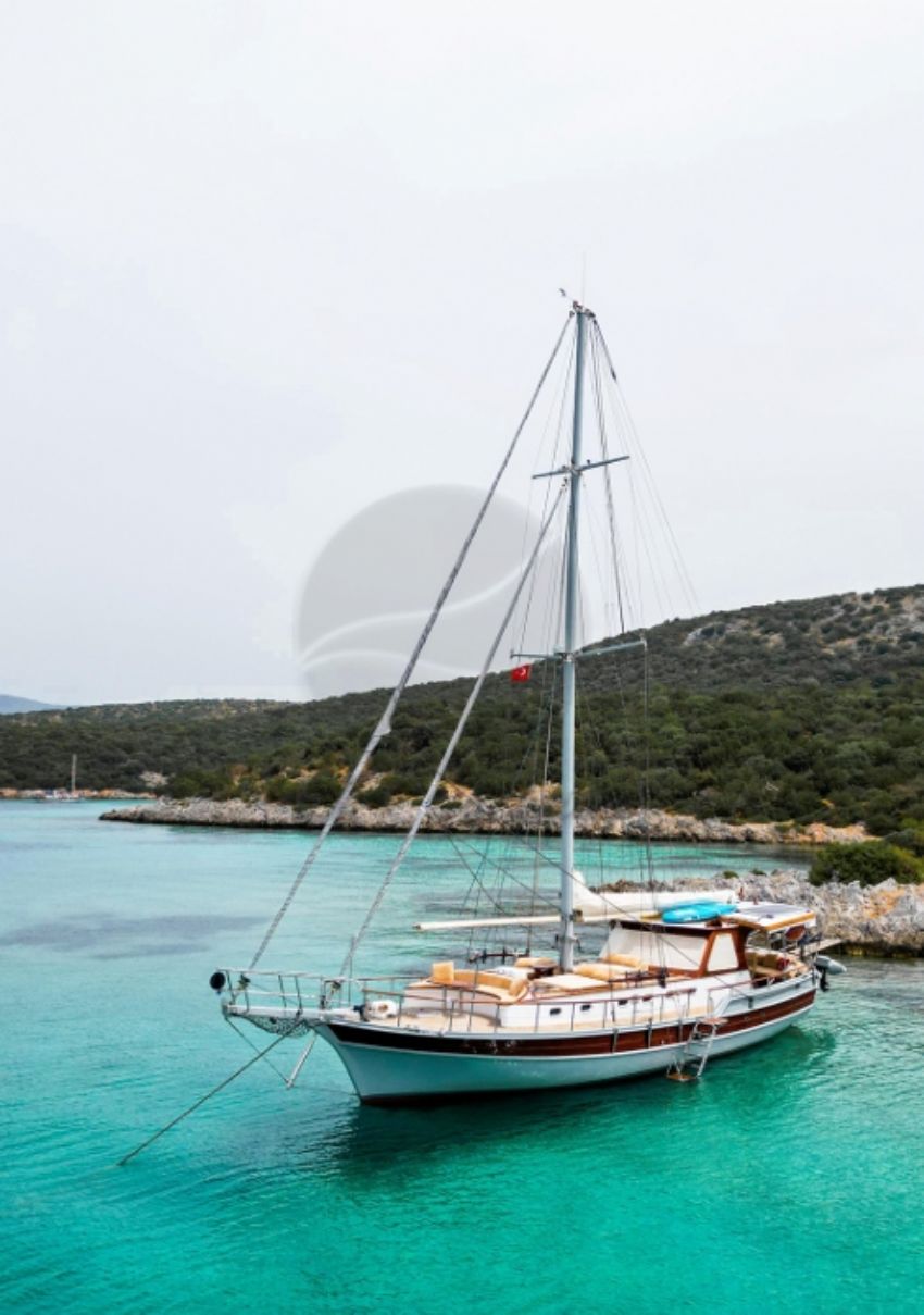 Cosh Gulet Yacht, Sailing İn The Wind.