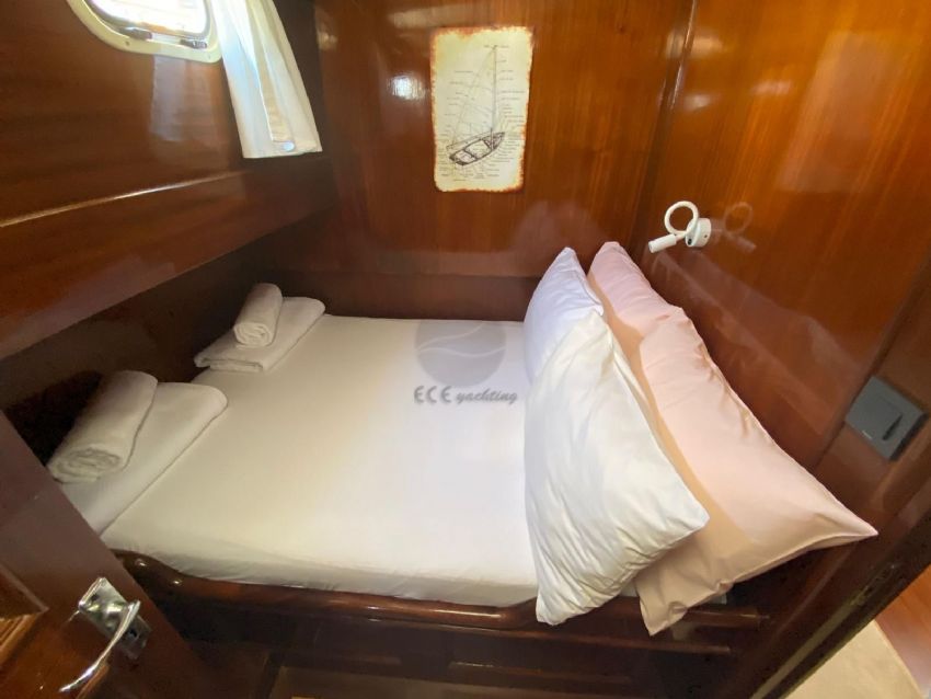 Cosh Gulet Yacht, Bathroom 1.