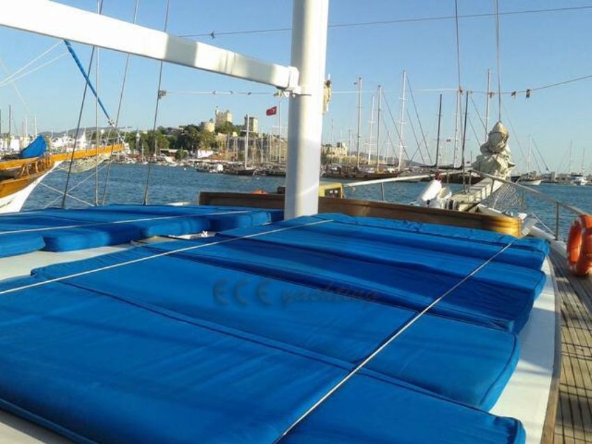 Ece Bademli Güneşlenme Alanı