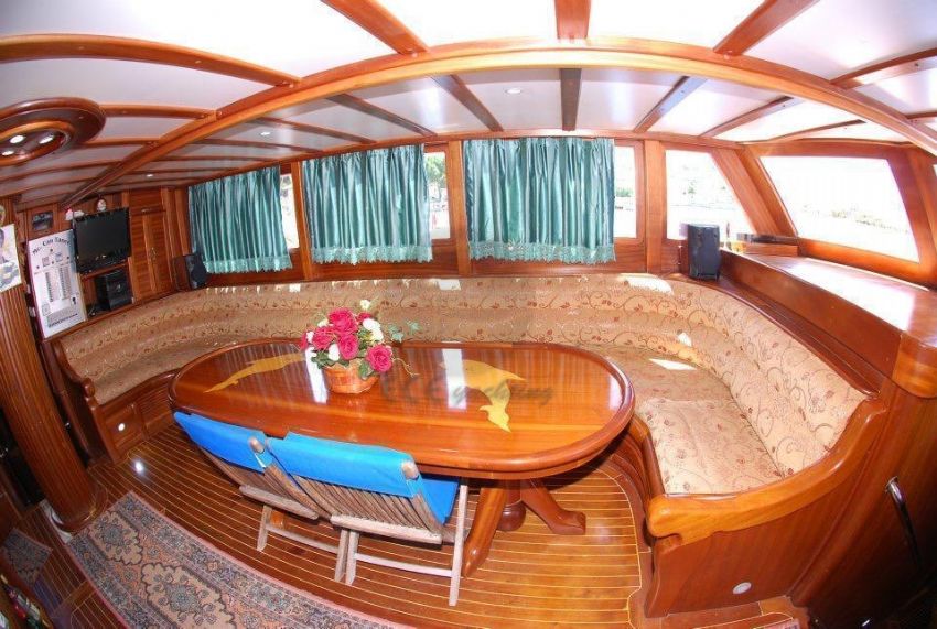 C.T Gulet Yacht, Salon