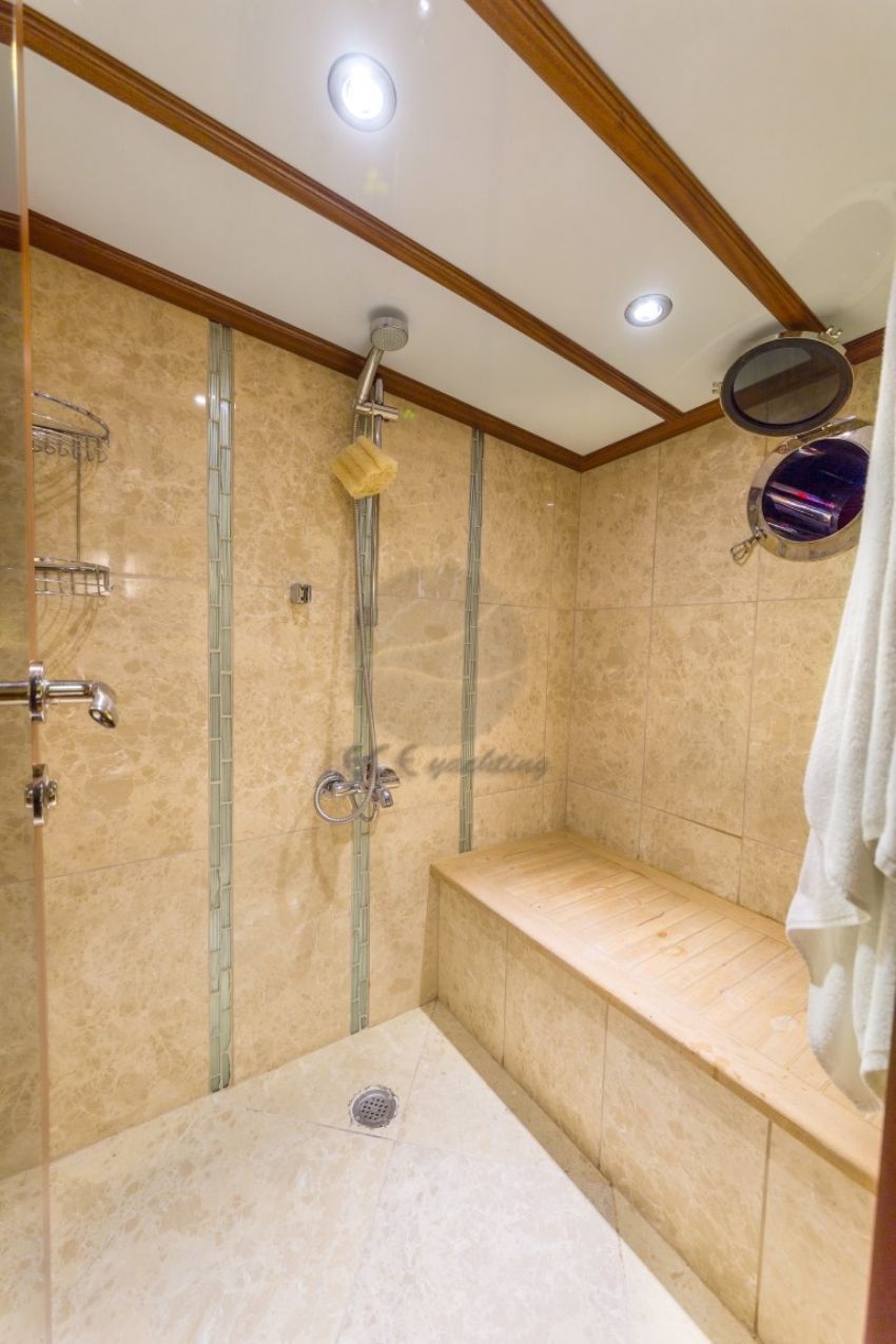 Dare To Dream Gulet Yacht, Master Bathroom 1.