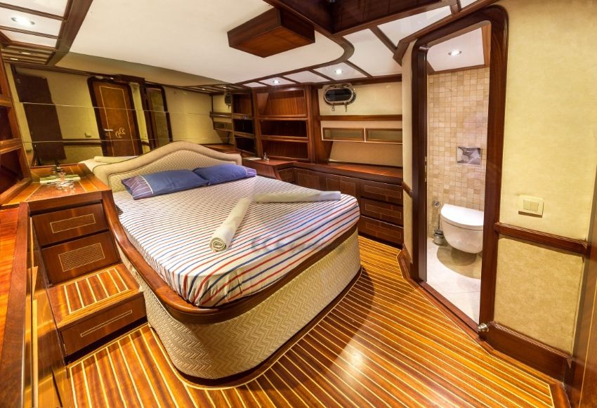 Dare To Dream Gulet Yacht, Master Suite 1.