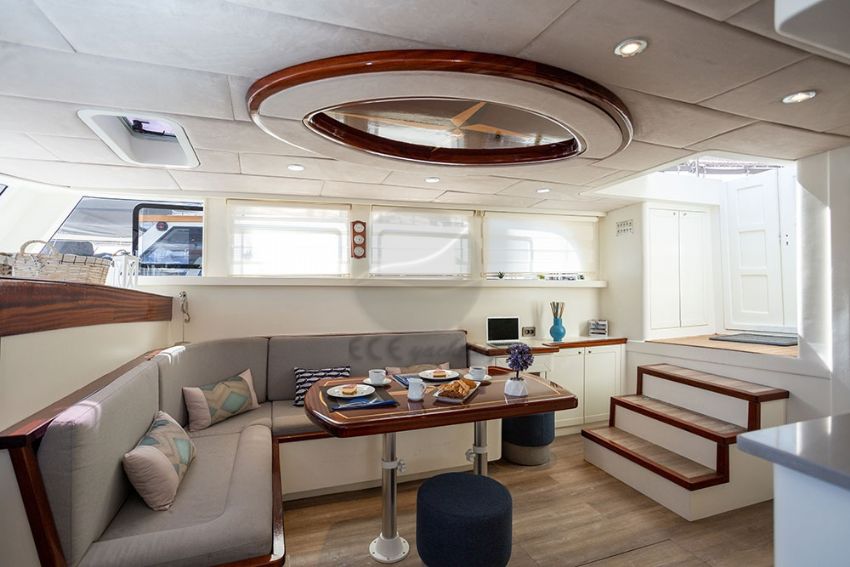 DERYA DENIZ Saloon 3