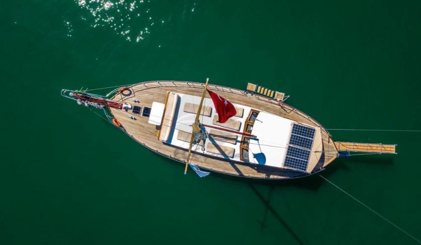 Despina Gulet, Waiting For You.