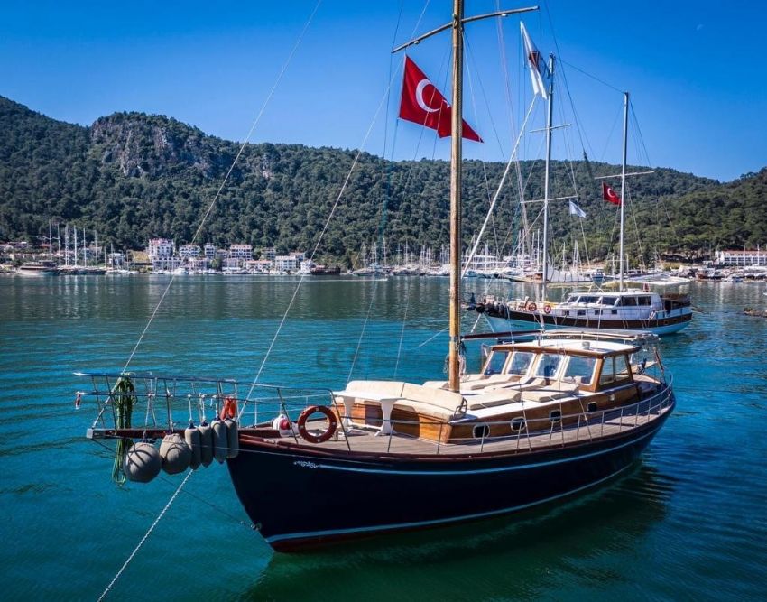 Despina Gulet, Perfect Summers Day.