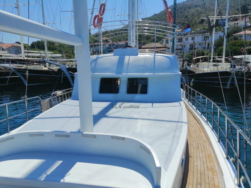 D Gulu Yacht, Upper Deck.