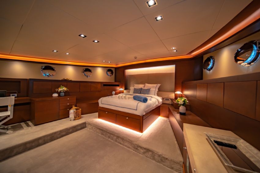 Double Eagle Yacht, Master Kabin
