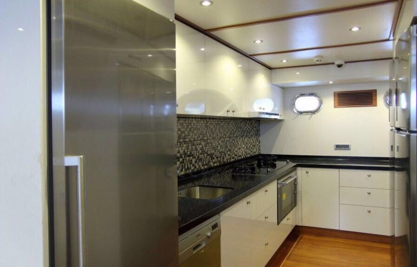 Dragon Fly Yacht, Fully Fledged Kitchen.