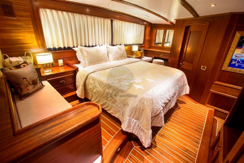 Ece Berrak teknesi master kabin. Ece Berrak Master Suite Design Space.