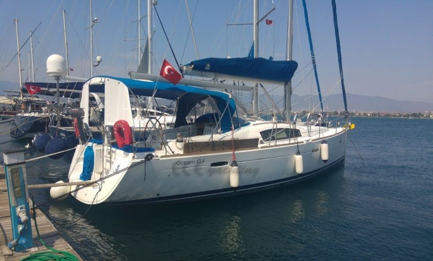 Benetau Oceanis 43.4 Sail Boat, 13 Meters Long.