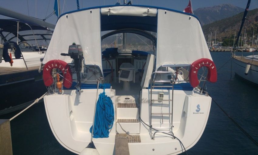 Benetau Oceanis 43.4 Sail Boat, Bare Boat Sailing.