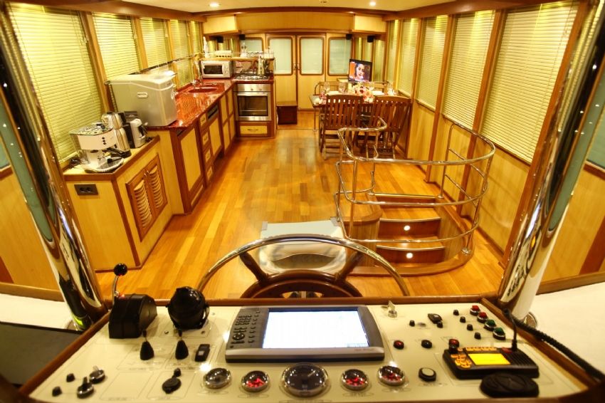 Ön güverte Ece Junior